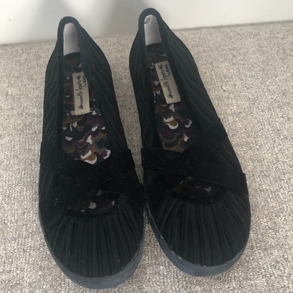 Nanette Lepore Black Cross flats